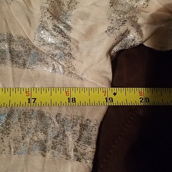 Jennifer Lopez shirt - Picture 4 of 4